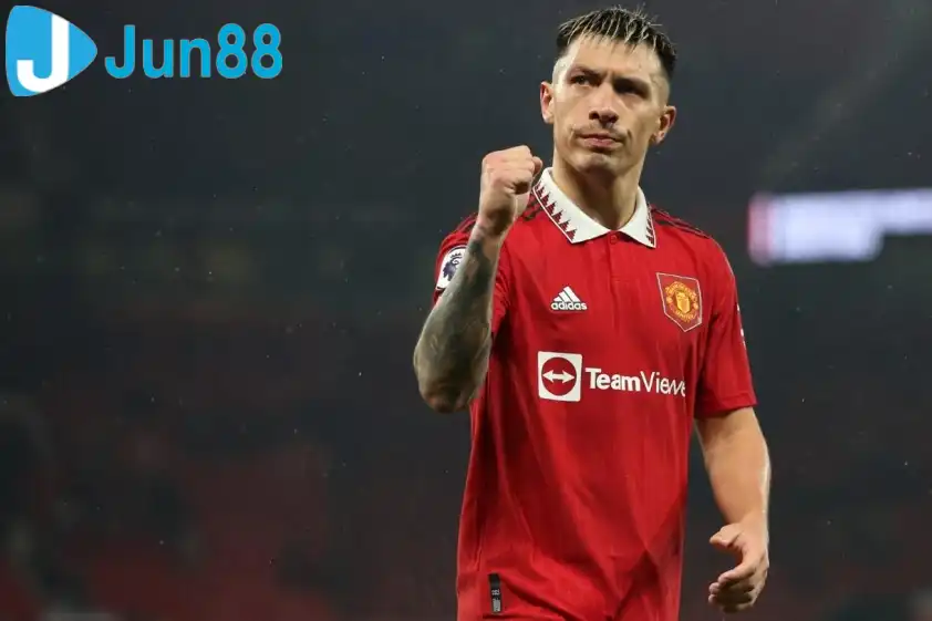 Lisandro Martinez đang trong quá trình hồi phục chấn thương